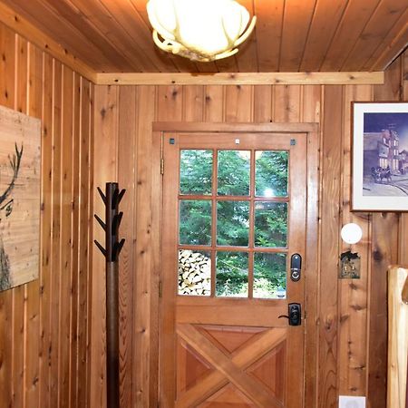 Quiet And Comfy 3Bed/2Bath - Chalet With Hot Tub. Cedar Bagian luar foto