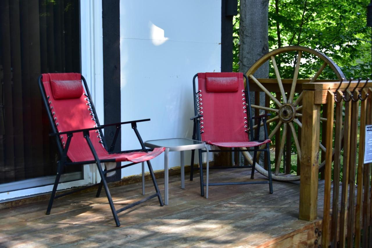 Quiet And Comfy 3Bed/2Bath - Chalet With Hot Tub. Cedar Bagian luar foto